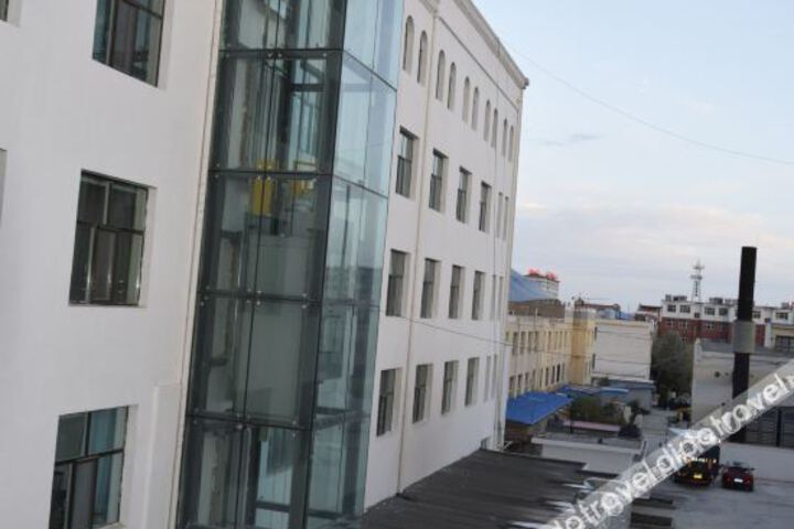 Delingha Star Light Hotel