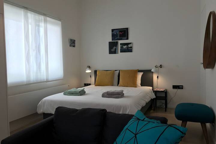 Room 11 of 25