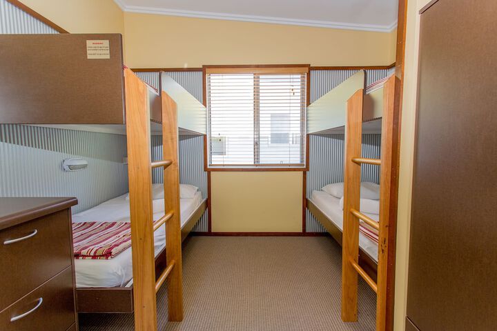Room 3 of 137