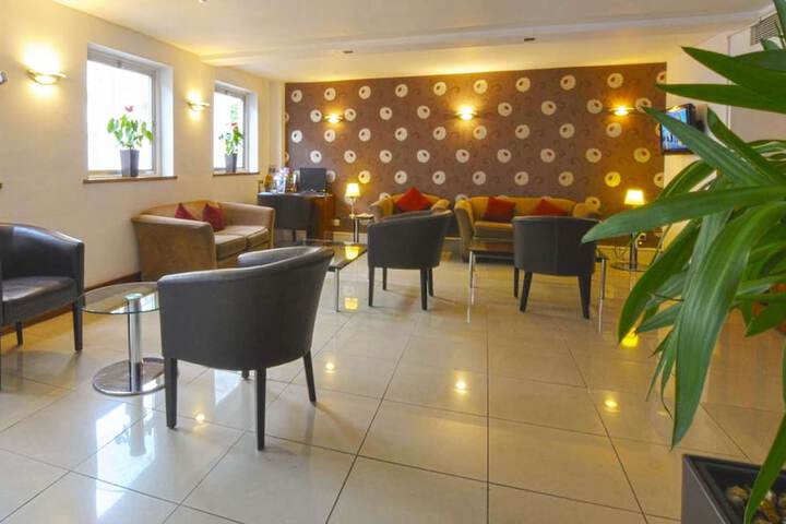 Lobby Entry