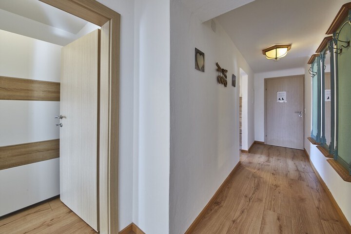 Room 40 of 76