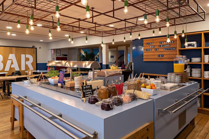Breakfast buffet