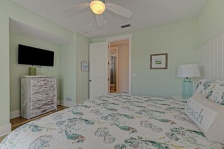 Room 19 of 25