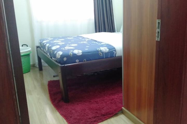 Room 5 of 14