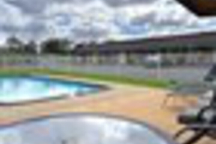 Pool 56 of 75