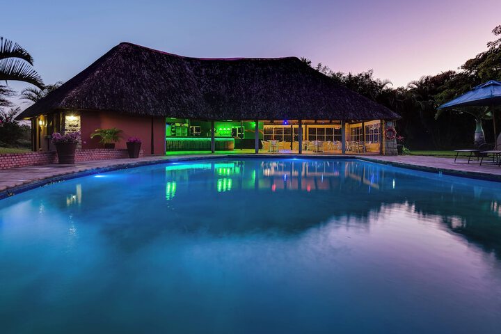 Pool Hotel