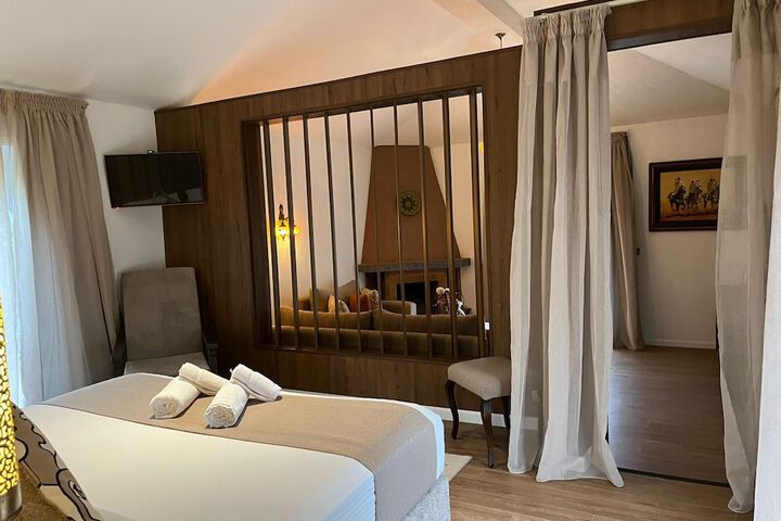 Room 34 of 66