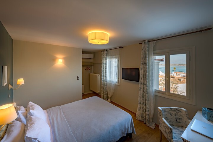 Room 54 of 107