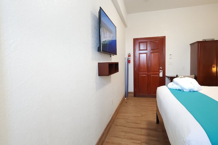 Room 10 of 35