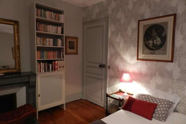 Room 3 of 10