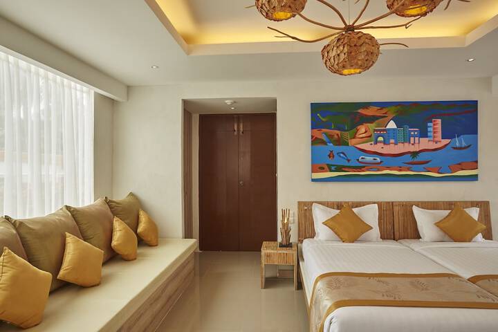 Room 8 of 95