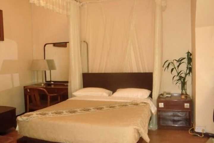 Room 9 of 56