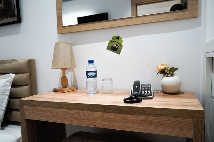 Room 34 of 46