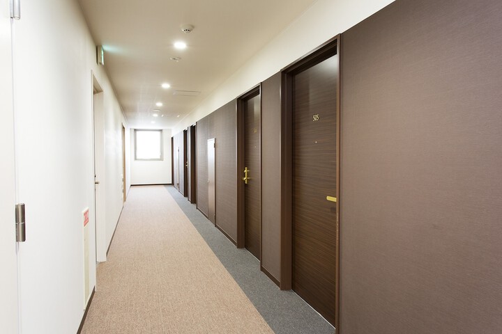 Ballroom/Hall 41 of 48