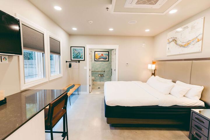 Room 76 of 140