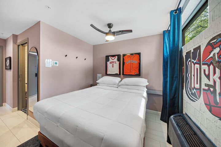 Room 17 of 111