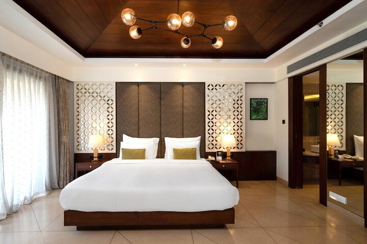 Room 28 of 160