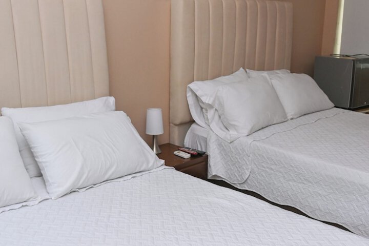 Room 6 of 35