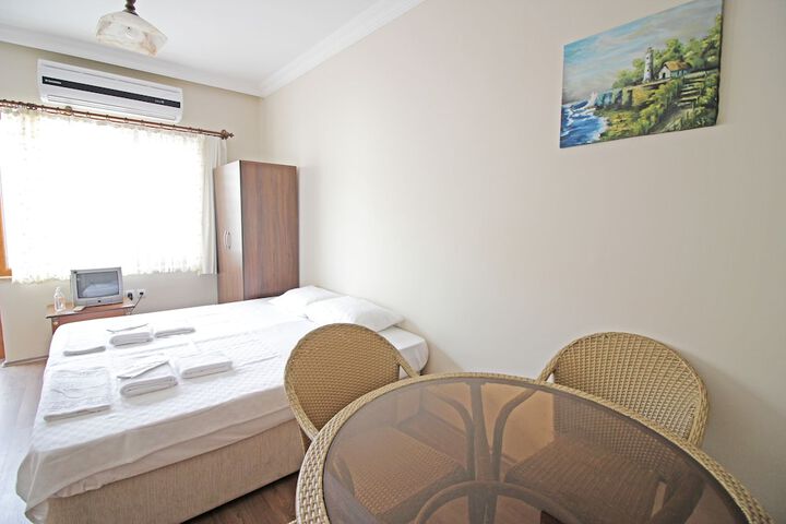 Room 5 of 35