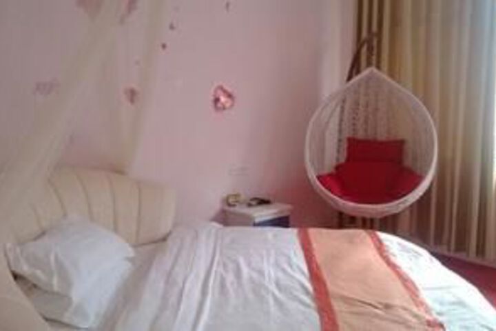 Room 15 of 31