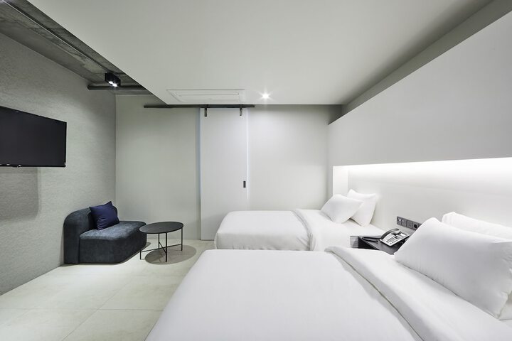 Room 18 of 41