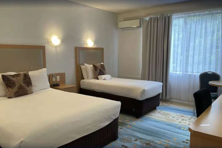Room 25 of 52