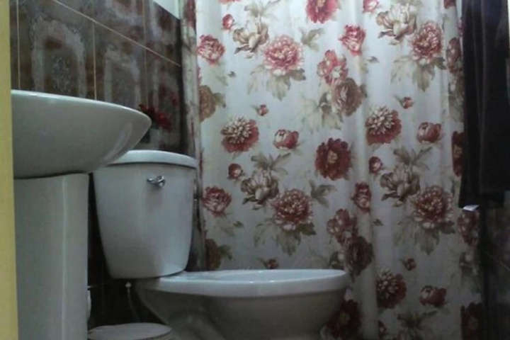 Room 5 of 7