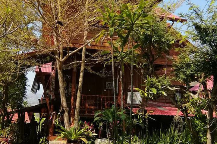 Hotel Exterior 77 of 116