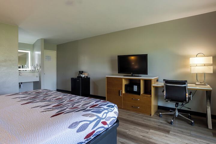 Room 38 of 56