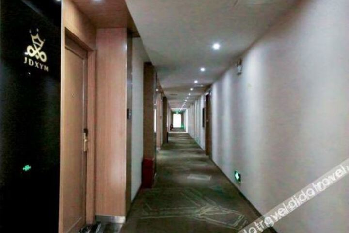 Hotel Interior 10 of 17