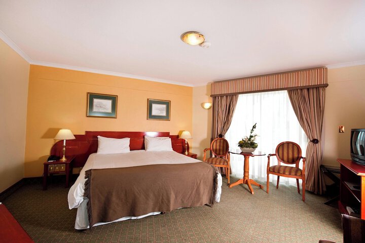 Room 8 of 20