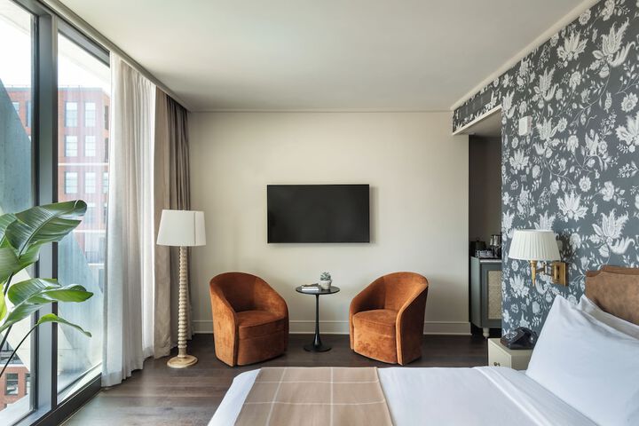 Room 19 of 63