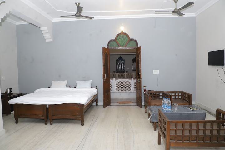 Room 15 of 56