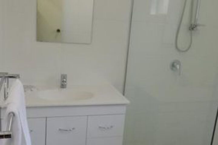 Room 4 of 17
