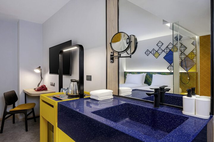 Room 37 of 109