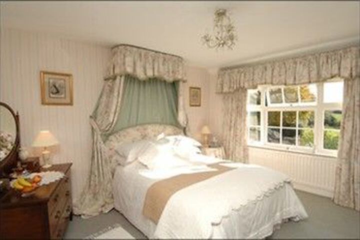 Room 13 of 25