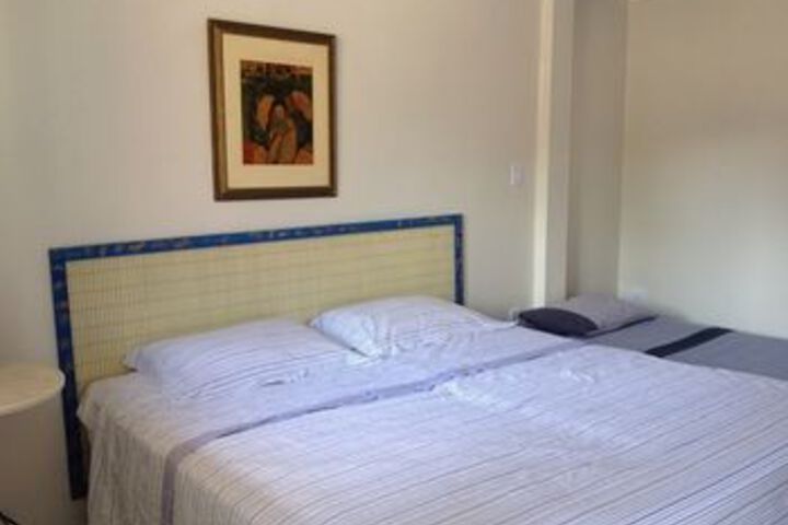 Room 8 of 22