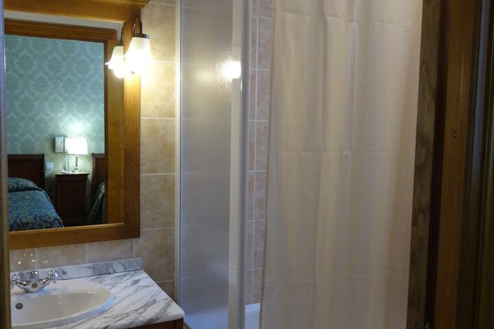 Bath Interior