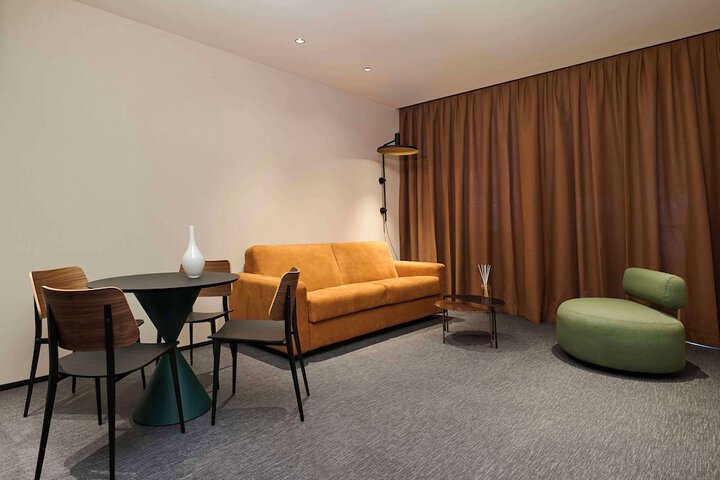 Room 36 of 109
