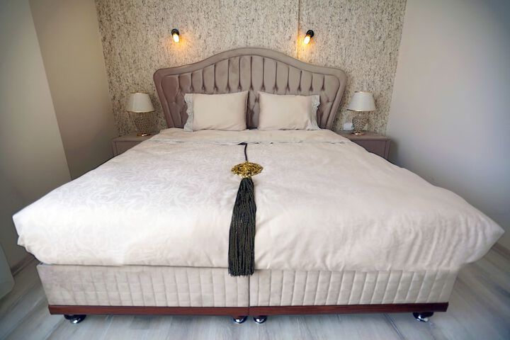 Room 4 of 48