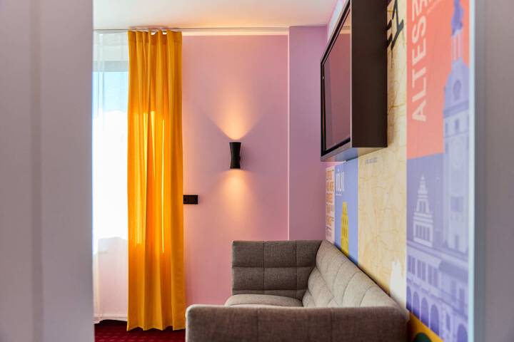 Room 28 of 51