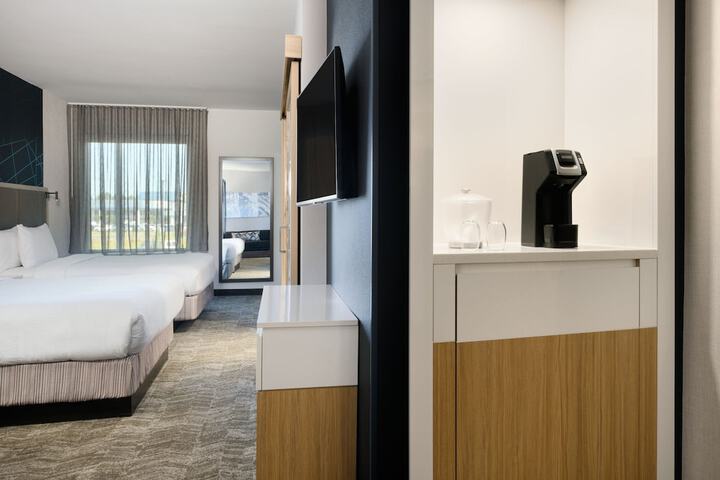 Room 8 of 22