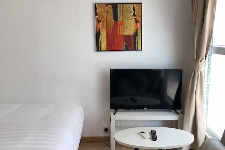 Room 5 of 34