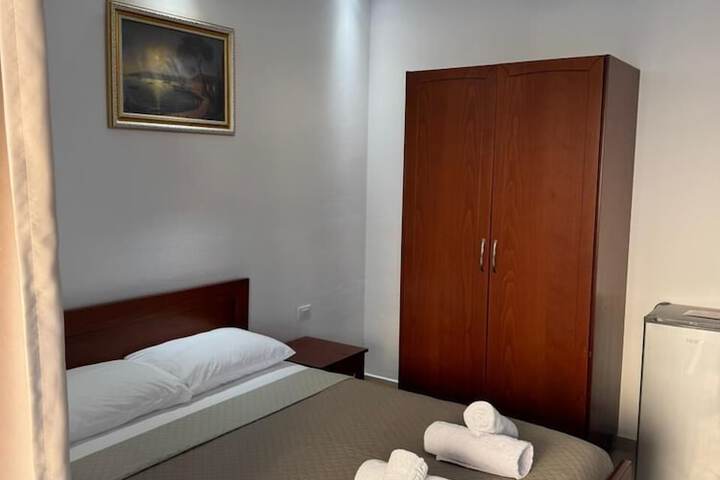 Room 17 of 59