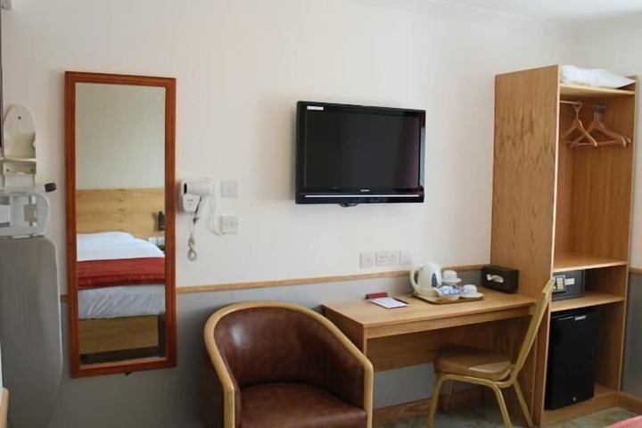 Room amenity