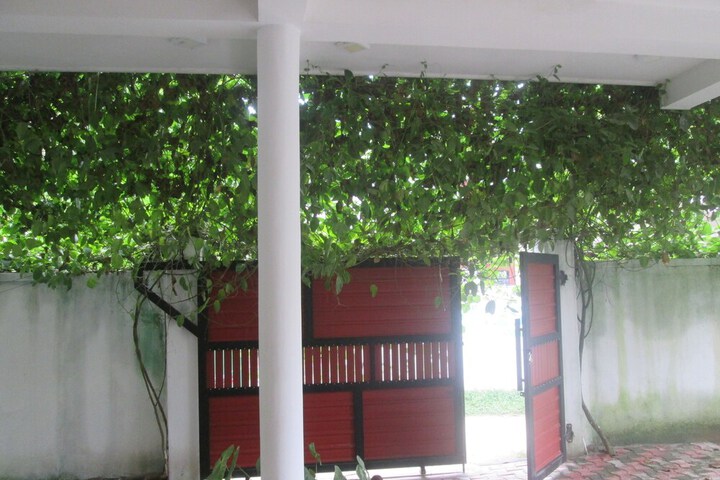 Property Grounds 25 of 33