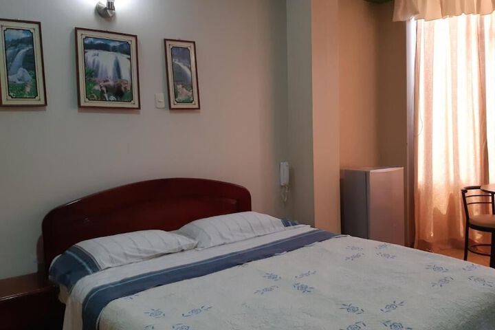 Room 2 of 31