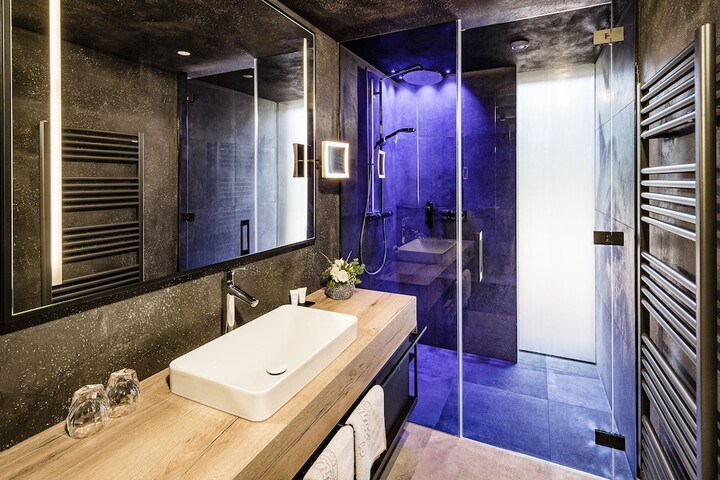 Room 20 of 76