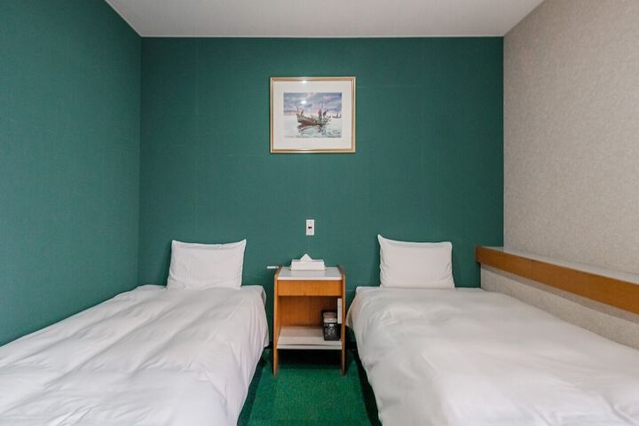 Room 72 of 139