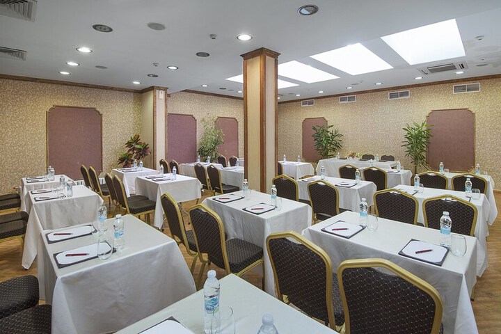 Dining Photos
